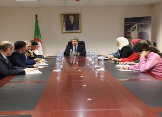 Le ministre de la communication installe le nouveau chef de cabinet du ministère