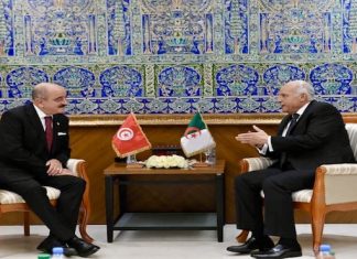 Attaf reçoit à Alger son homologue tunisien